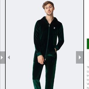 ONEPIECE VELOUR JUMPSUIT
GREEN small NWT Brand New